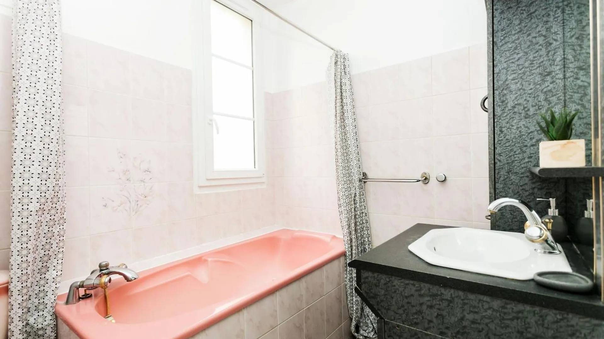 Apartment Bnbnova - 1Br Central Paris & Bastille